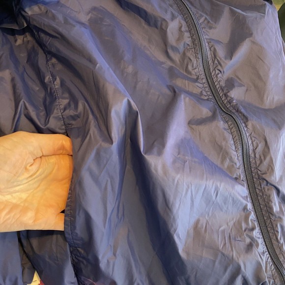 Vineyard Vines Boys XL Size 16 Red Navy Blue Windbreaker - Picture 4 of 9